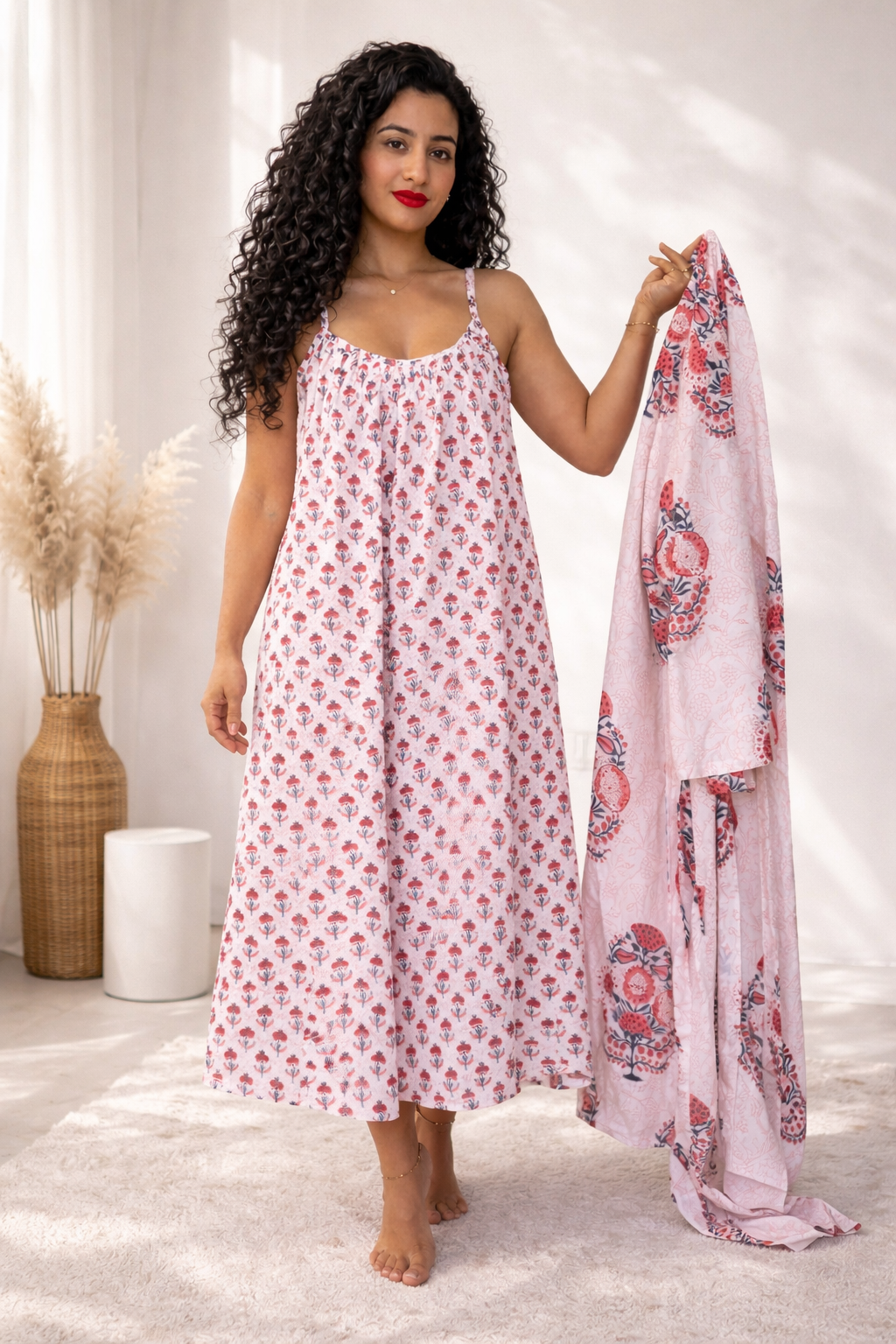 Robe Red Blue Flowers Small